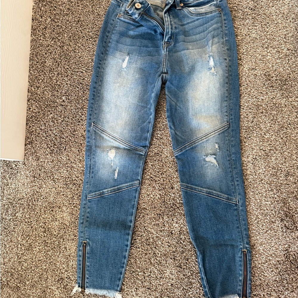 KanCan Blue Distressed Ankle Jeans